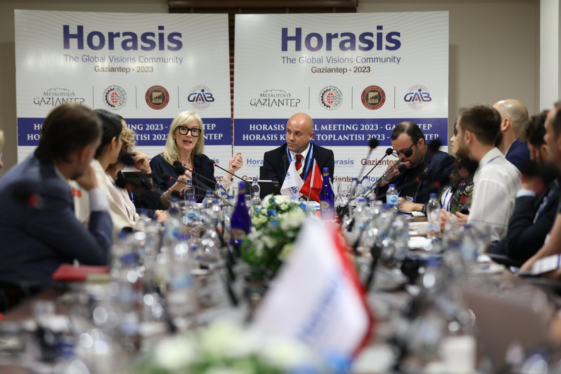 https://mailhost.horasis.org/wp-content/uploads/2023/11/Jennifer-Nadel-Director-of-Compassionate-Politics-CCARE-Stanford-University-USA-on-the-panel-Harmonizing-Planetary-and-Human-Needs-1.jpg